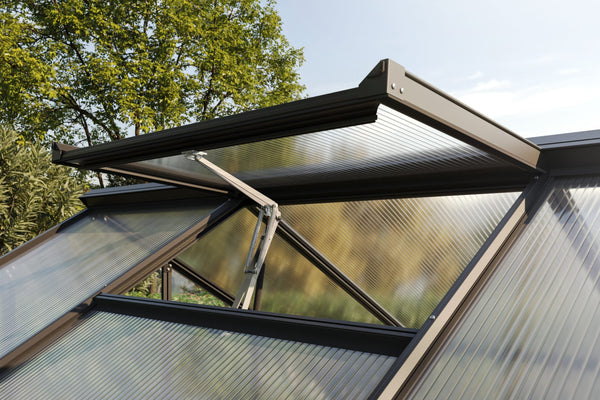 Solara Glasshouse – Two sizes available
